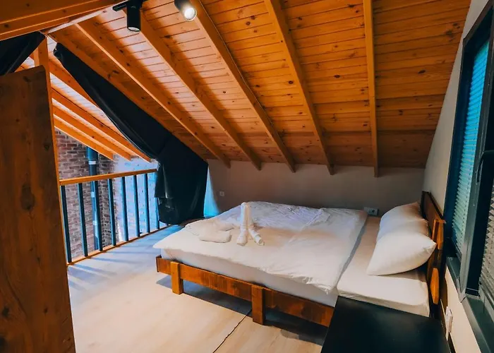 Sapancaacarkonaklama * Sapanca